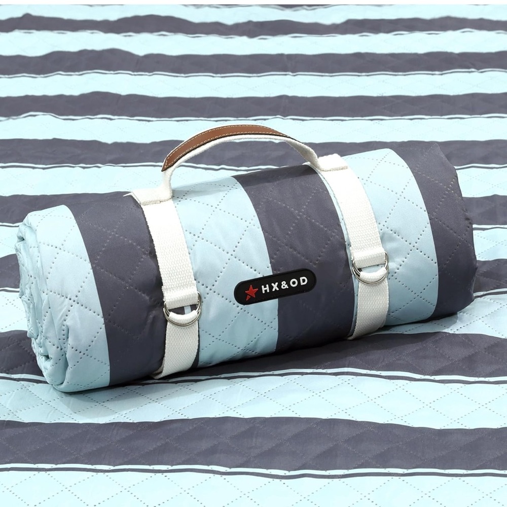 Outdoor Picnic Blanket Extra Large, 80''*80'' Waterproof Picnic Mat with Stakes